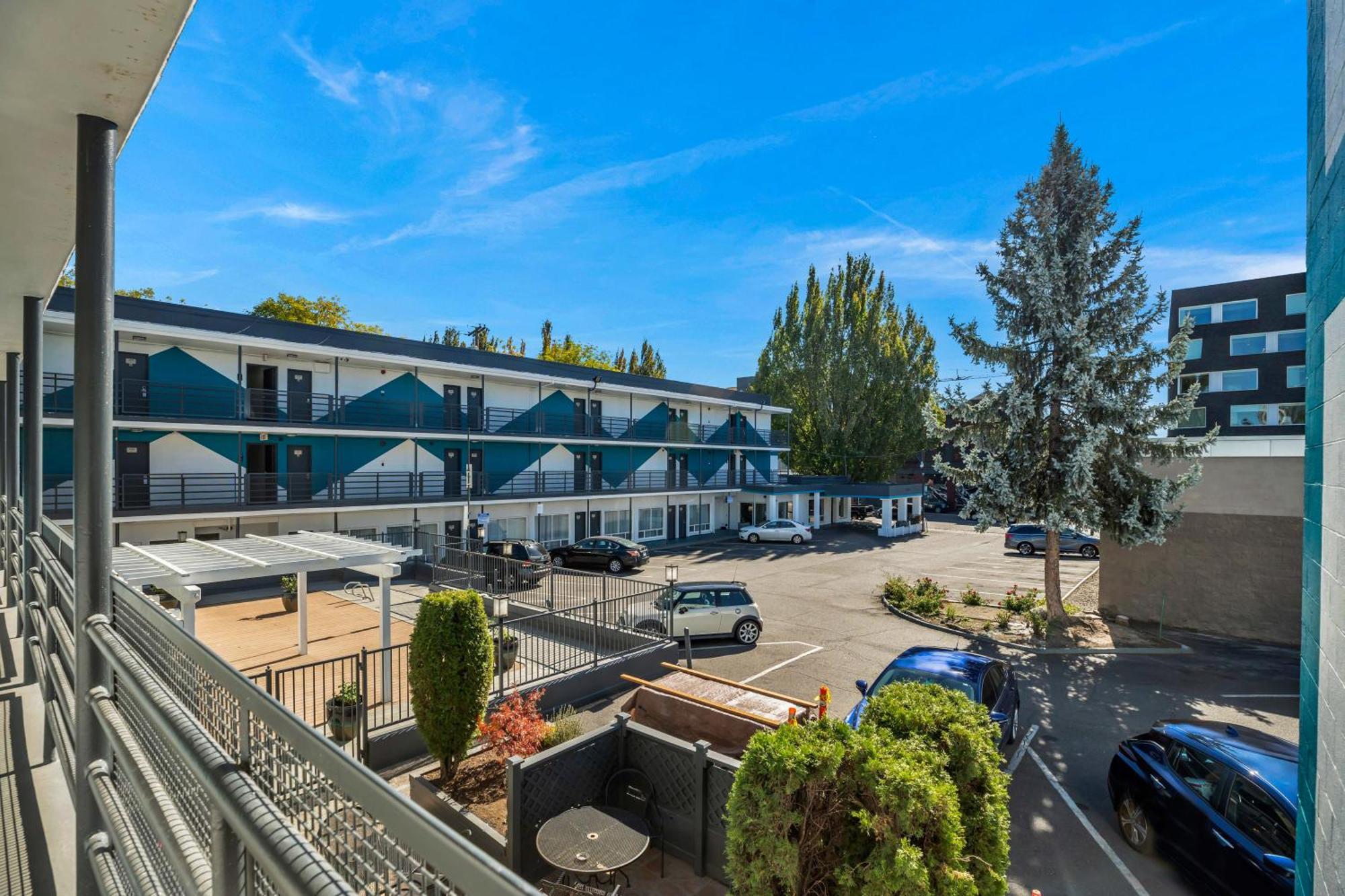 Eastside Lodge Портленд Экстерьер фото