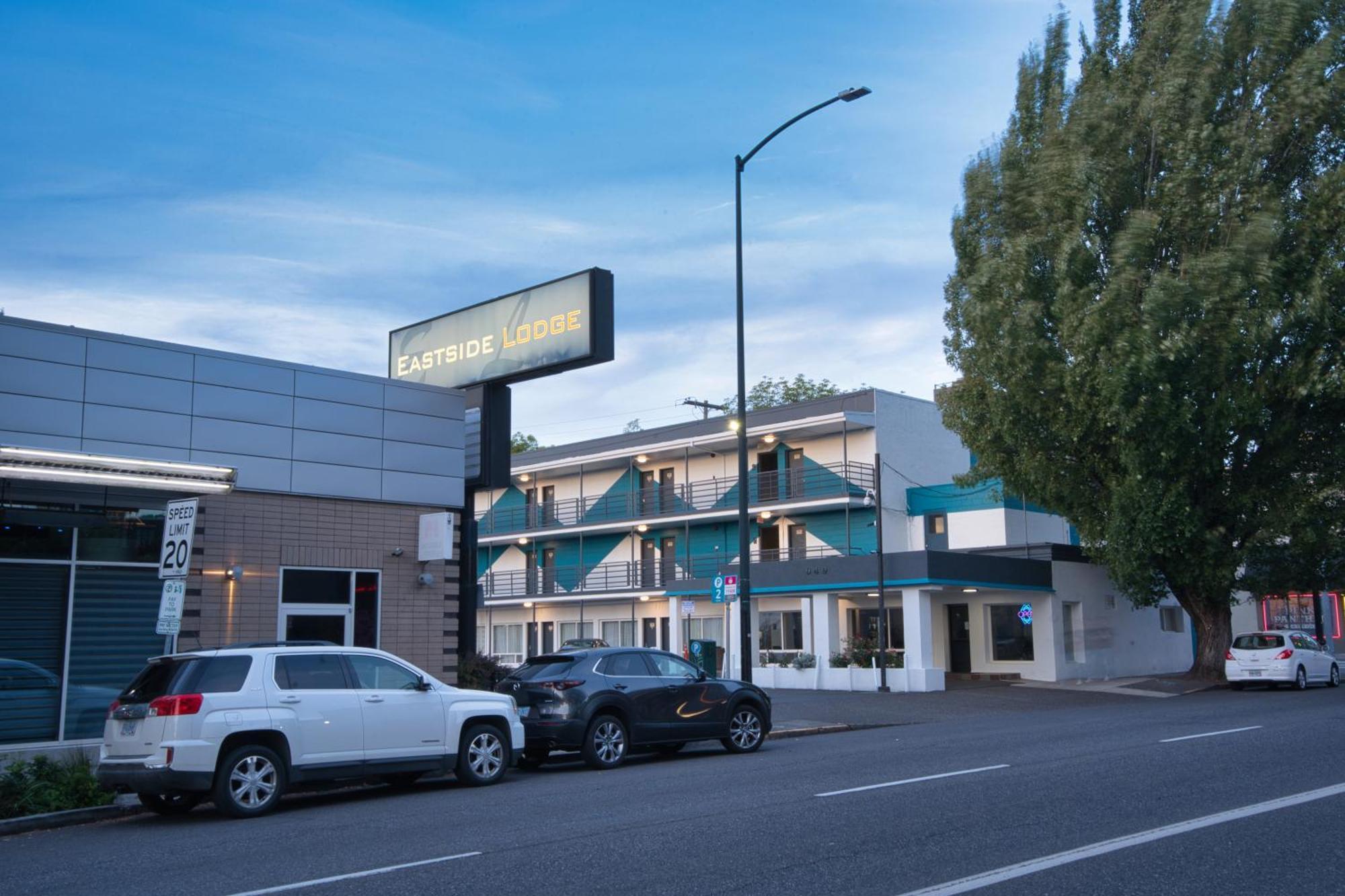 Eastside Lodge Портленд Экстерьер фото