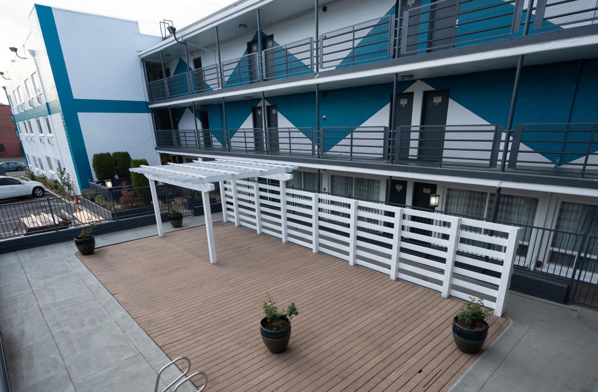 Eastside Lodge Портленд Экстерьер фото